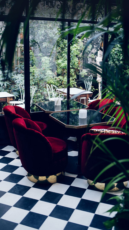 A hidden Montemartre oasis that you can find with You me Paris